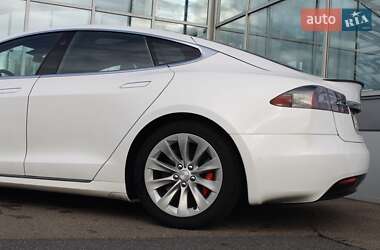 Ліфтбек Tesla Model S 2019 в 