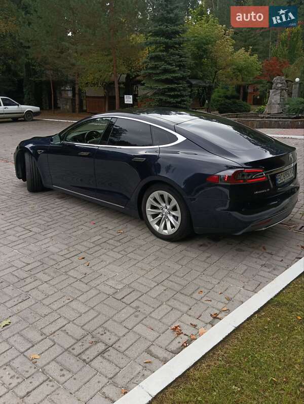 Лифтбек Tesla Model S 2013 в Дрогобыче