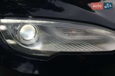 Лифтбек Tesla Model S 2013 в 