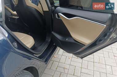 Лифтбек Tesla Model S 2013 в 