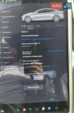 Лифтбек Tesla Model S 2014 в 