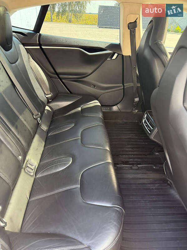 Ліфтбек Tesla Model S 2014 в Василькові