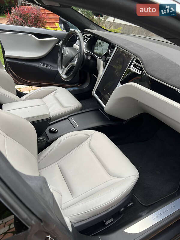 Ліфтбек Tesla Model S 2016 в Вінниці фото 6 Ліфтбек Tesla Model S 2016 в Вінниці