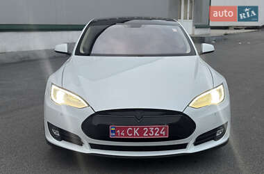 Лифтбек Tesla Model S 2014 в 