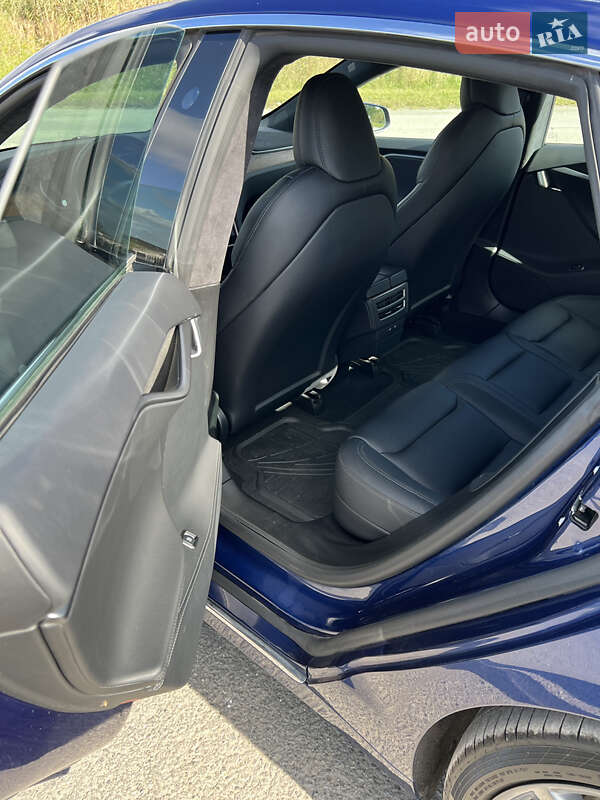 Ліфтбек Tesla Model S 2020 в Тернополі фото 16 Ліфтбек Tesla Model S 2020 в Тернополі