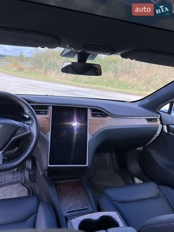 Ліфтбек Tesla Model S 2020 в Тернополі фото 20 Ліфтбек Tesla Model S 2020 в Тернополі
