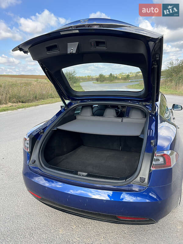 Ліфтбек Tesla Model S 2020 в Тернополі фото 25 Ліфтбек Tesla Model S 2020 в Тернополі