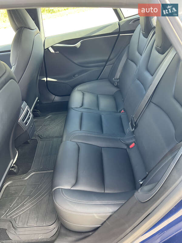 Ліфтбек Tesla Model S 2020 в Тернополі фото 17 Ліфтбек Tesla Model S 2020 в Тернополі