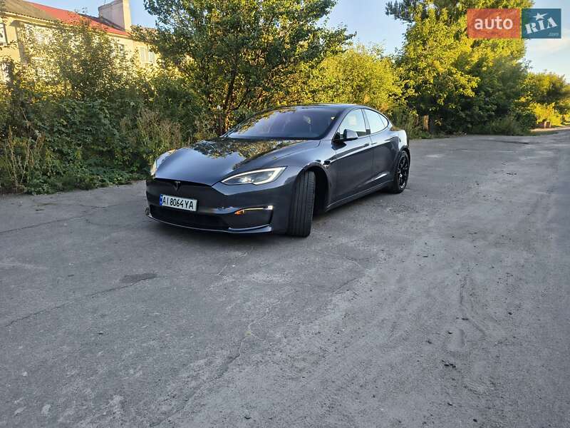 Лифтбек Tesla Model S 2021 в Фастове