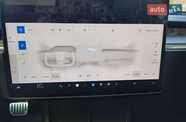 Ліфтбек Tesla Model S 2021 в 