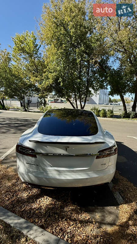 Ліфтбек Tesla Model S 2017 в Черкасах