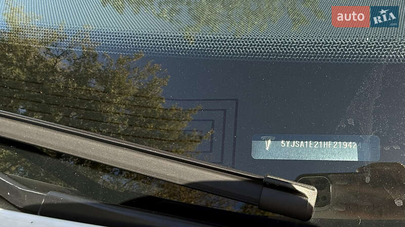 Ліфтбек Tesla Model S 2017 в Черкасах
