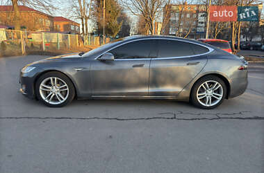 Лифтбек Tesla Model S 2014 в 