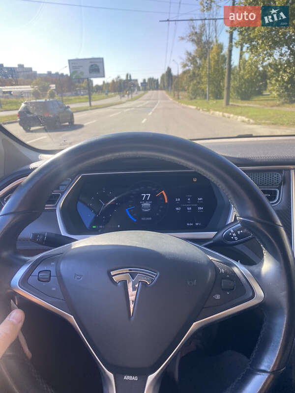 Ліфтбек Tesla Model S 2013 в Харкові