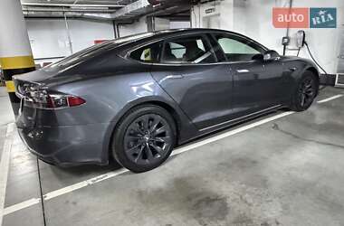 Ліфтбек Tesla Model S 2018 в 