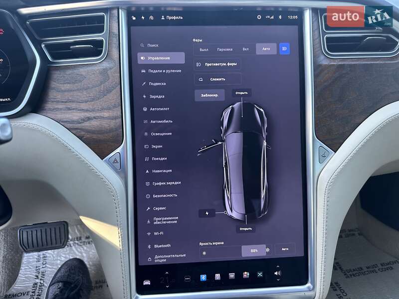 Лифтбек Tesla Model S 2017 в Житомире
