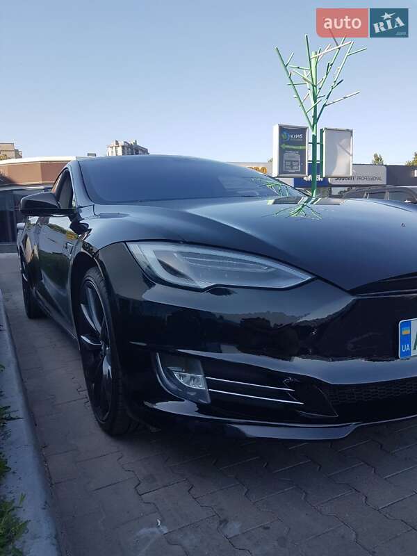 Лифтбек Tesla Model S 2013 в Одессе