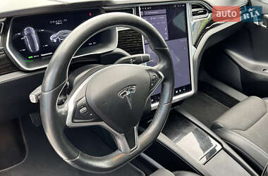 Лифтбек Tesla Model S 2017 в 