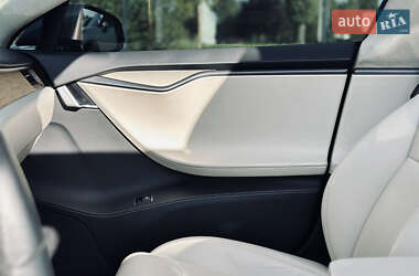 Лифтбек Tesla Model S 2018 в 