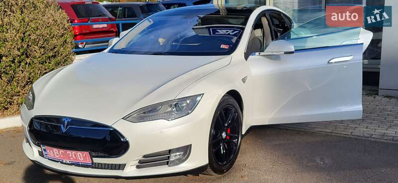 Ліфтбек Tesla Model S 2013 в Рівному