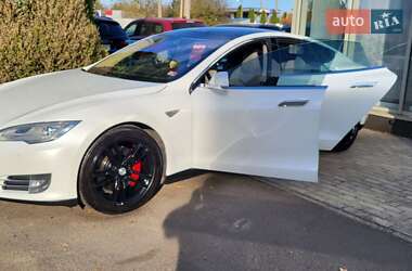 Ліфтбек Tesla Model S 2013 в 
