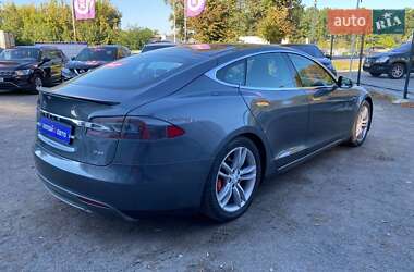 Лифтбек Tesla Model S 2014 в 