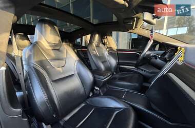 Лифтбек Tesla Model S 2016 в 