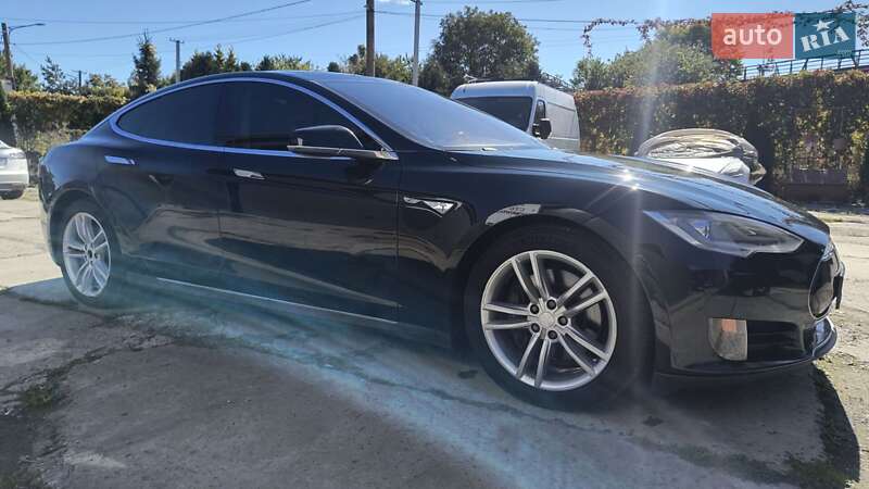 Ліфтбек Tesla Model S 2012 в Львові