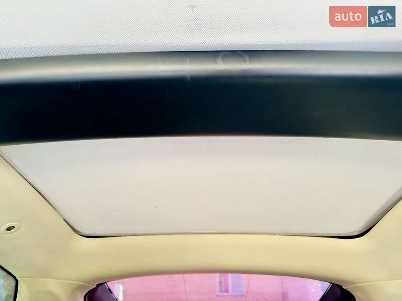 Лифтбек Tesla Model S 2013 в Ровно