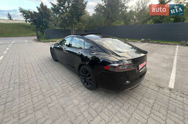 Лифтбек Tesla Model S 2013 в 