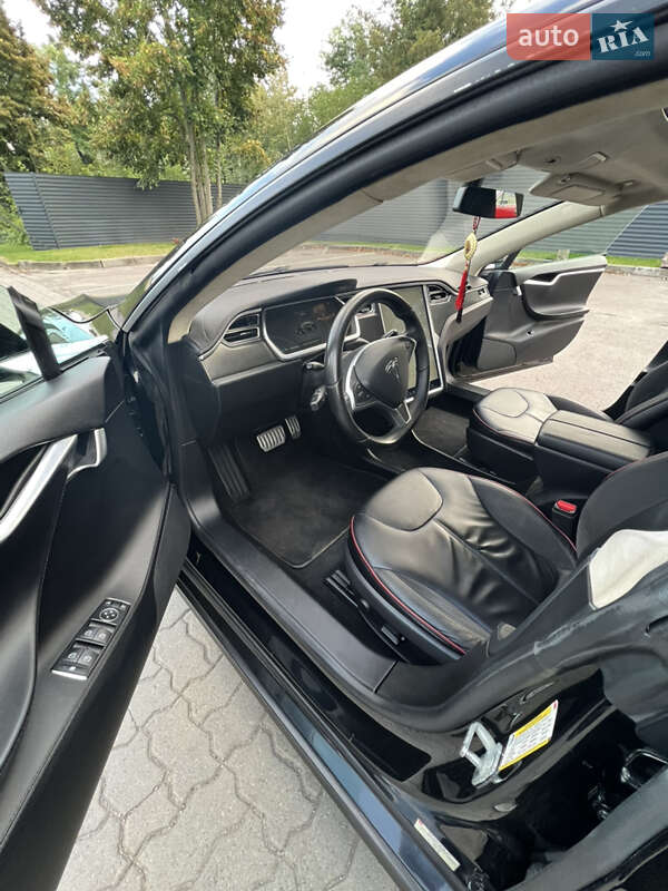 Ліфтбек Tesla Model S 2013 в Луцьку