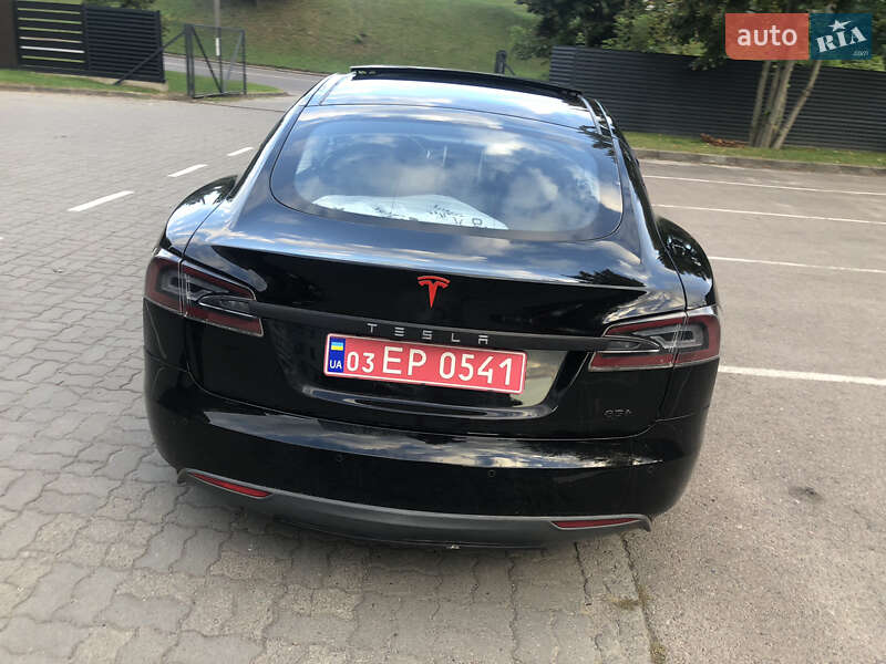 Ліфтбек Tesla Model S 2013 в Луцьку