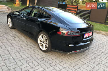 Лифтбек Tesla Model S 2013 в 