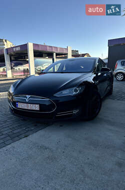 Лифтбек Tesla Model S 2014 в 