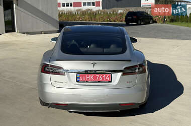 Лифтбек Tesla Model S 2013 в 