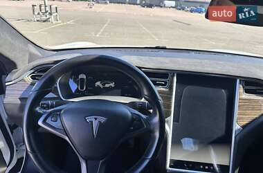Ліфтбек Tesla Model S 2015 в 