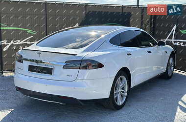 Ліфтбек Tesla Model S 2013 в 
