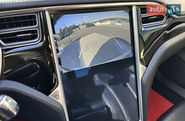 Ліфтбек Tesla Model S 2013 в 