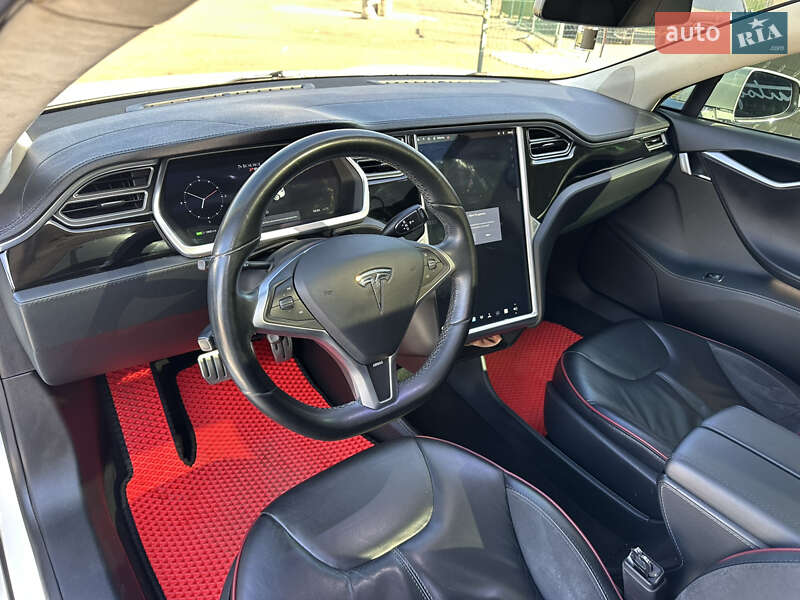 Лифтбек Tesla Model S 2013 в Киеве