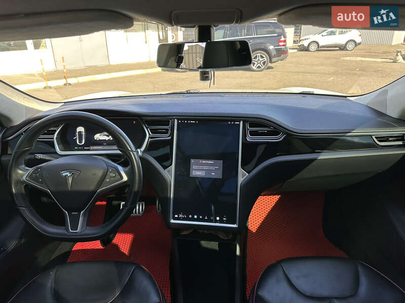 Лифтбек Tesla Model S 2013 в Киеве