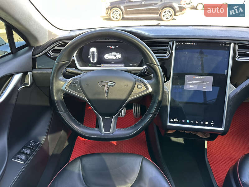 Лифтбек Tesla Model S 2013 в Киеве