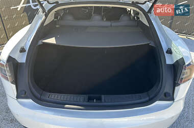 Ліфтбек Tesla Model S 2013 в 