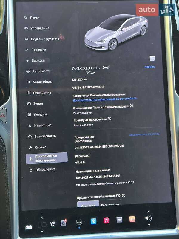 Ліфтбек Tesla Model S 2017 в Львові