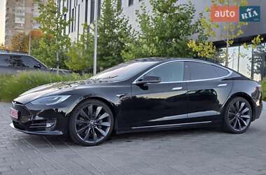 Лифтбек Tesla Model S 2018 в 