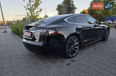 Лифтбек Tesla Model S 2018 в 