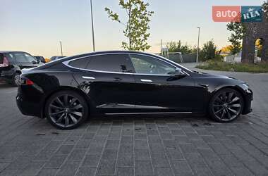 Лифтбек Tesla Model S 2018 в 