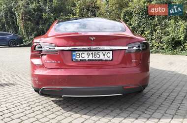 Лифтбек Tesla Model S 2015 в 
