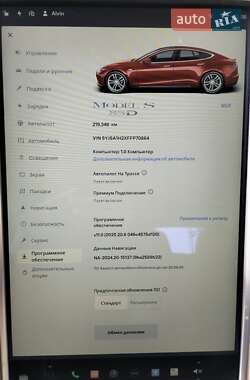 Лифтбек Tesla Model S 2015 в 