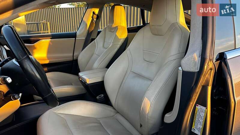 Ліфтбек Tesla Model S 2016 в Києві фото 4 Ліфтбек Tesla Model S 2016 в Києві