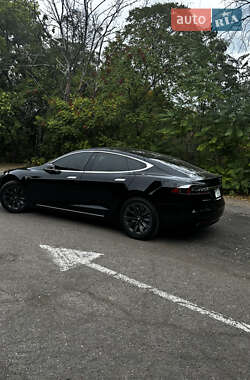 Ліфтбек Tesla Model S 2017 в 